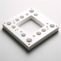 Порезка (фрезеровка) полиацеталь (POM-C) листового