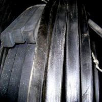 Шнуры резиновые квадратного сечения